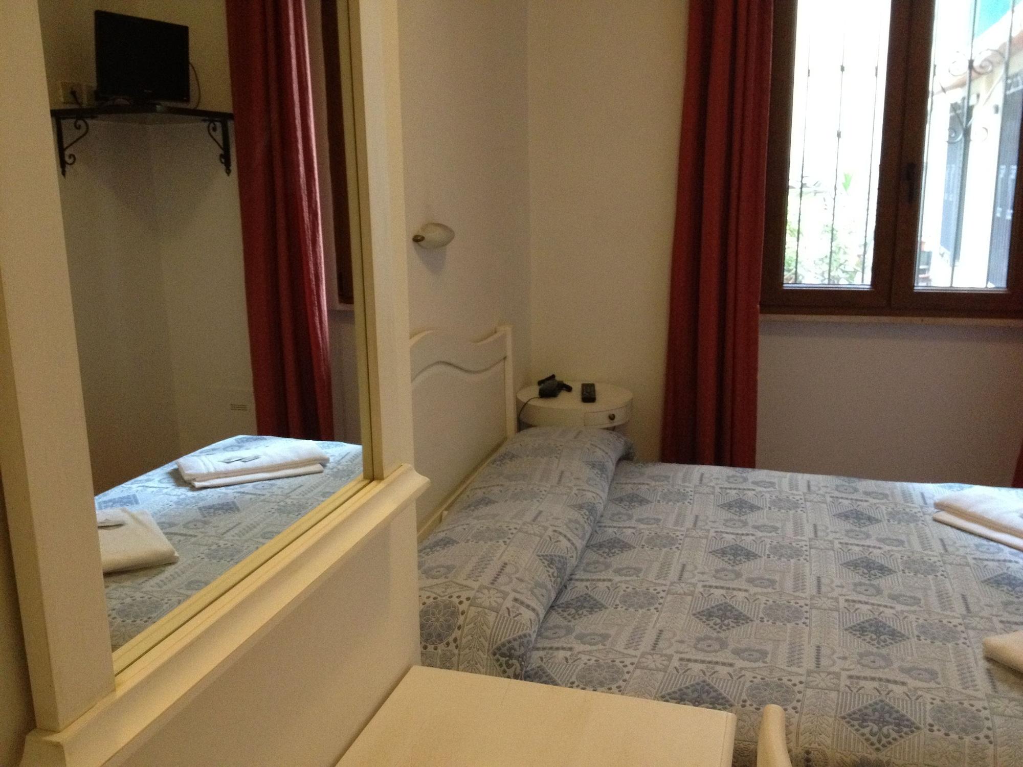 Albergo Sonia Firenze Eksteriør bilde